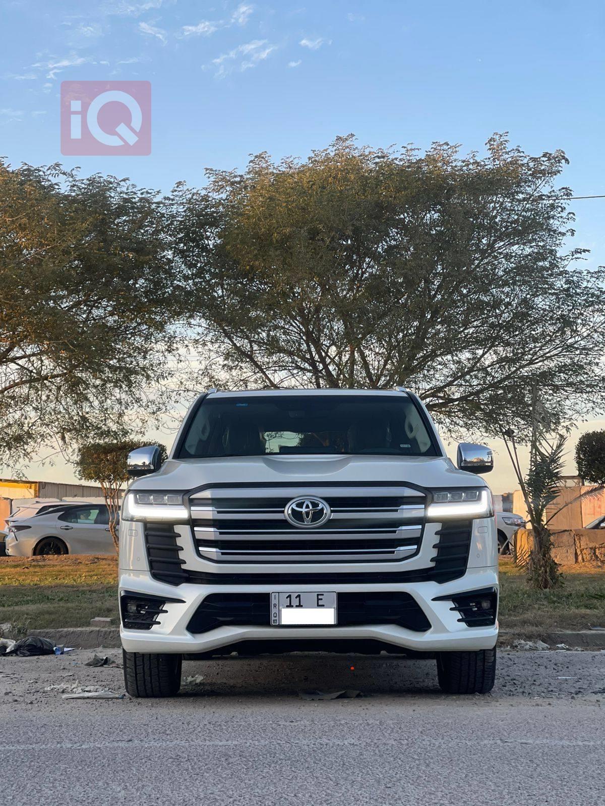 تويوتا لاندكروزر